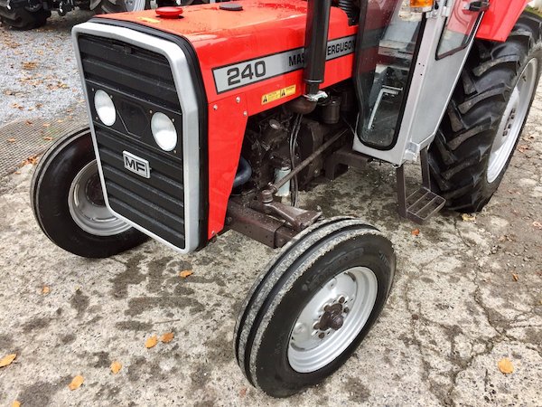 MASSEY FERGUSON 240 6 - McHugh Tractors